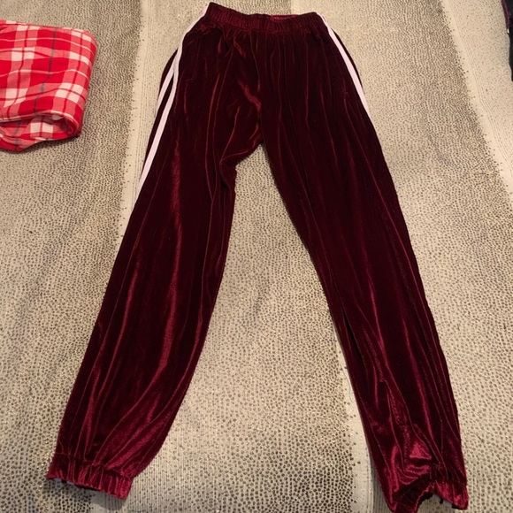 Burgundy sweats - Picture 3 of 3